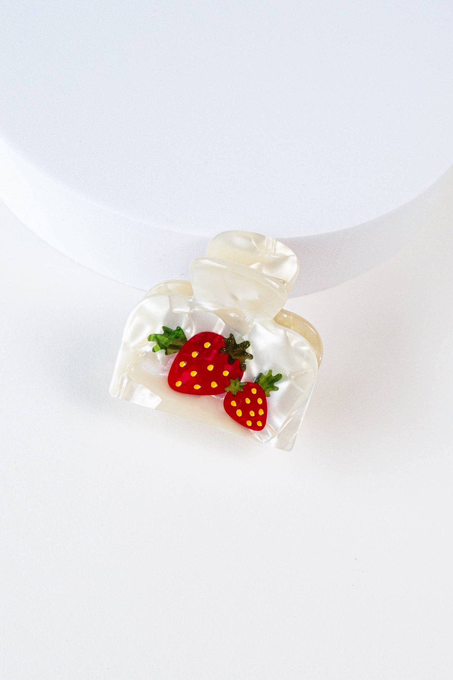 Tiepology | Eco Strawberry Farm Handmade | Hair Claw Clip