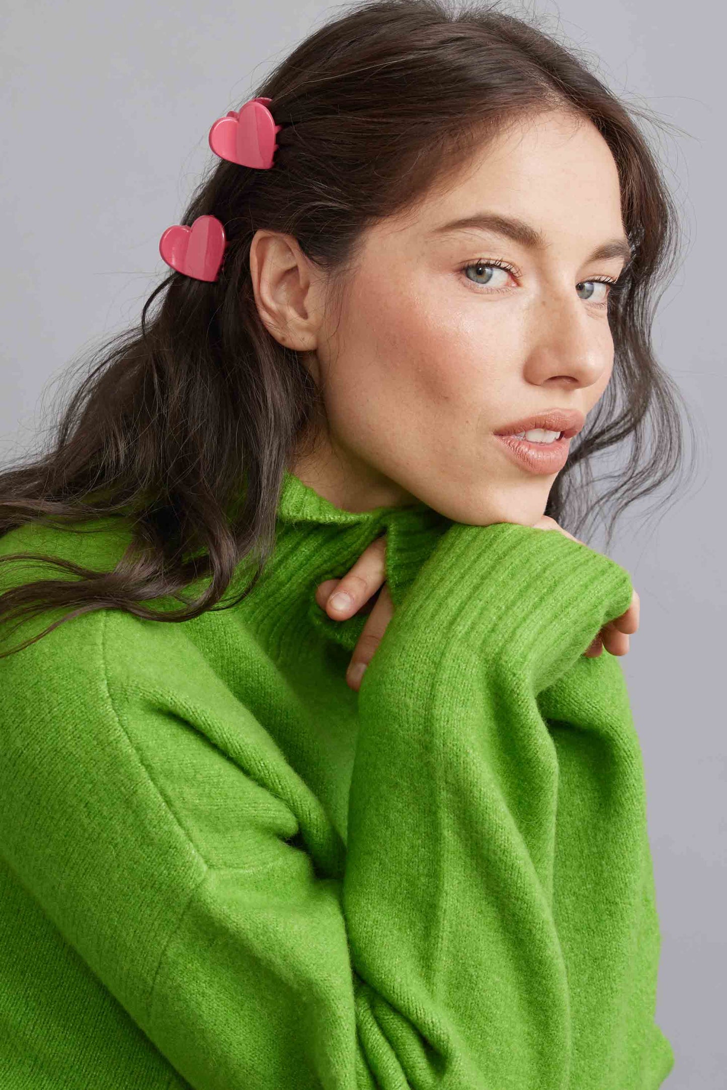 Tiepology | Glossy Candy Hearts Hair Clip Set | Hot Pink