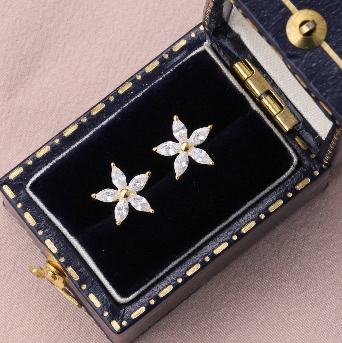 Attic Creations | Beautiful Sparkles | Five Crystal Flower Stud Earrings Gold