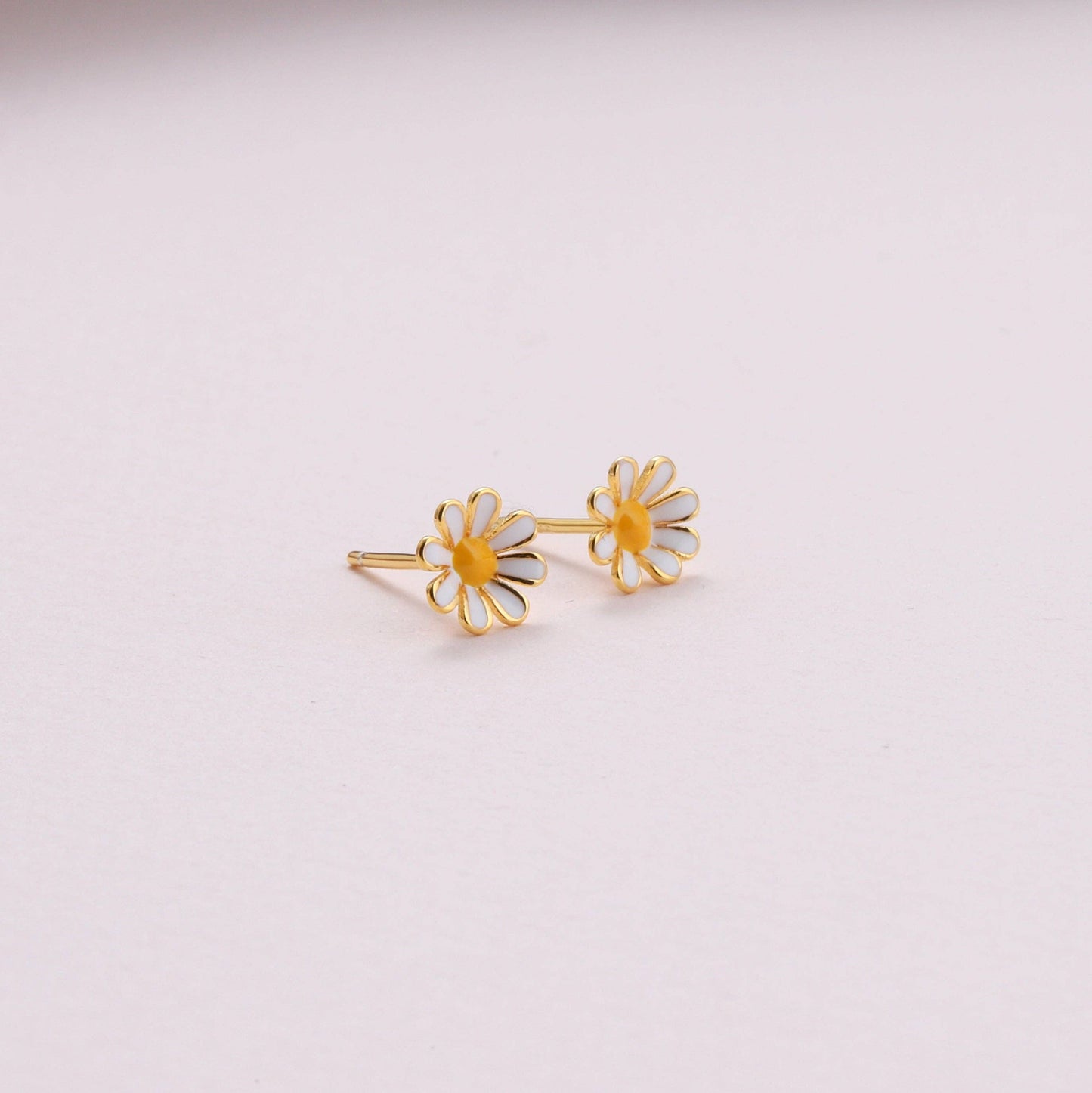Attic Creations | No Rain No Flowers | Enamel Daisy Stud Earrings Silver