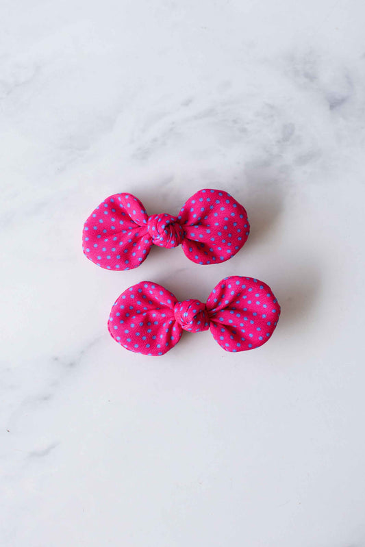 Tiepology | Tiny Polkadots Round Bow Hair Pin | French Fuchsia/Blue Dot