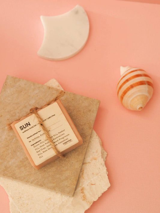 Urganiqa | Sun Natural Naked Soap Palm-free & Cruelty-free | Guapa Collection