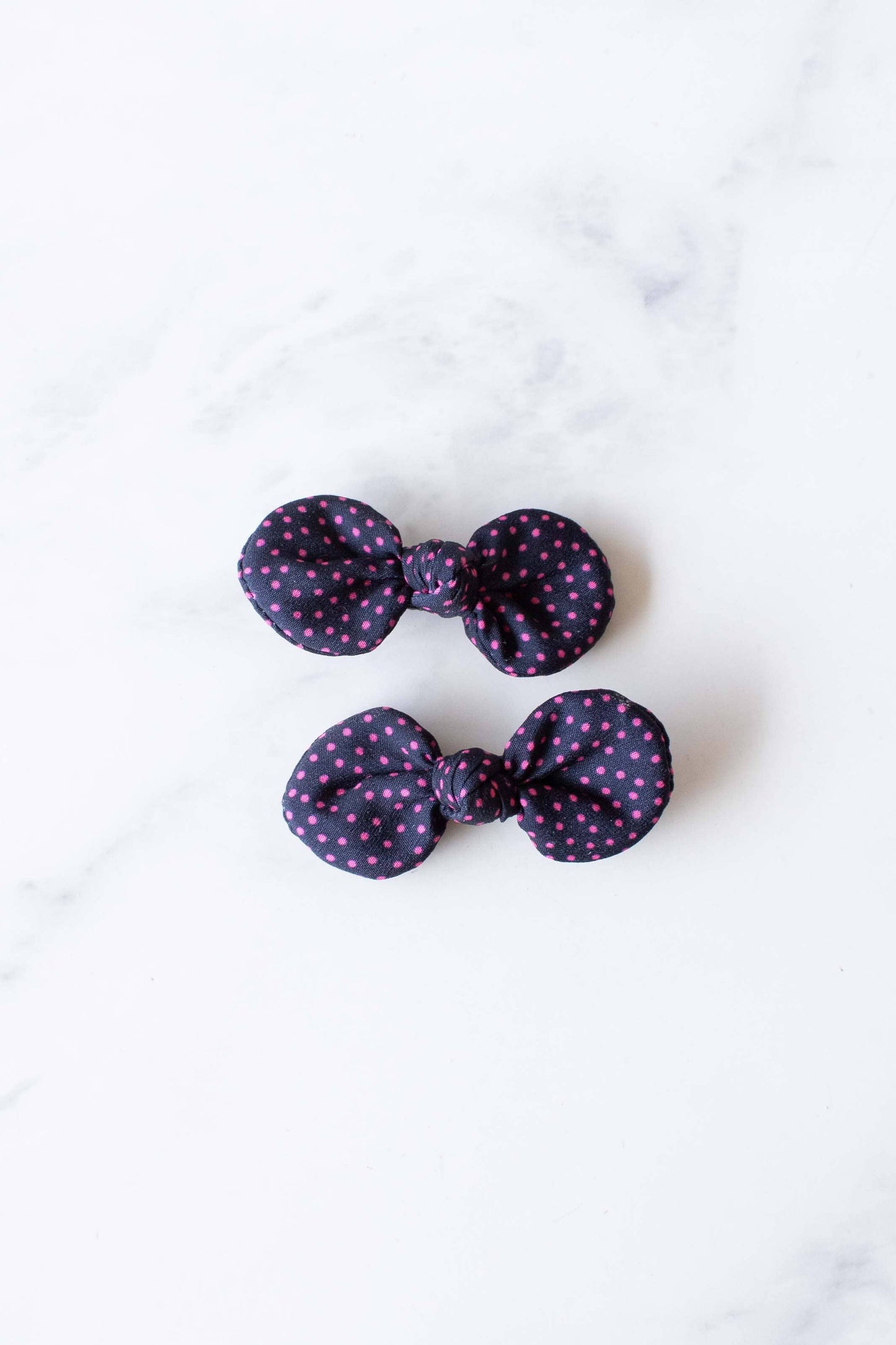 Tiepology |Tiny Polkadots Round Bow Hair Pin | Lime/ Orange Dot