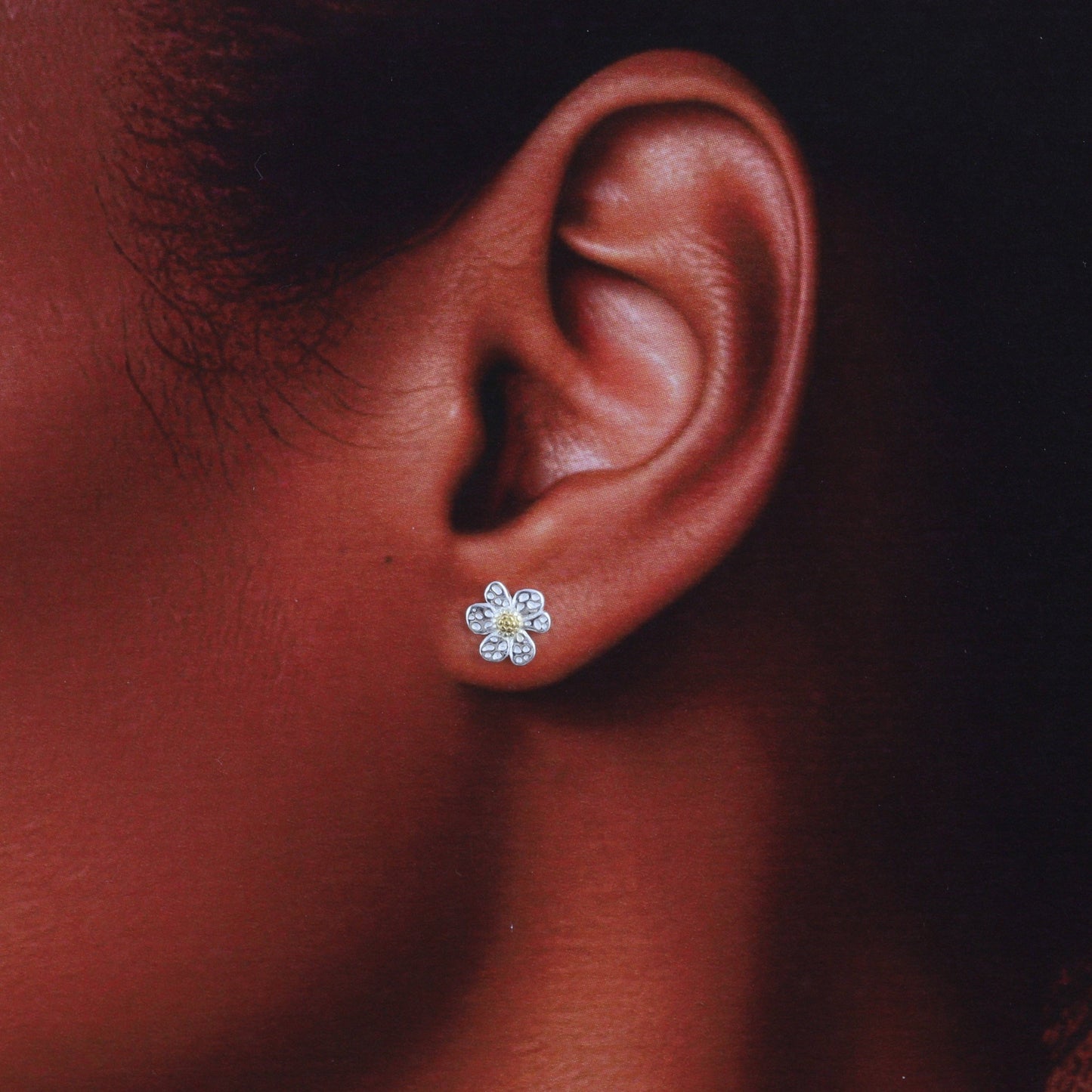 Attic Creations | Keep on Growing | Six Petal Flower Gold Stamen Stud Earrings