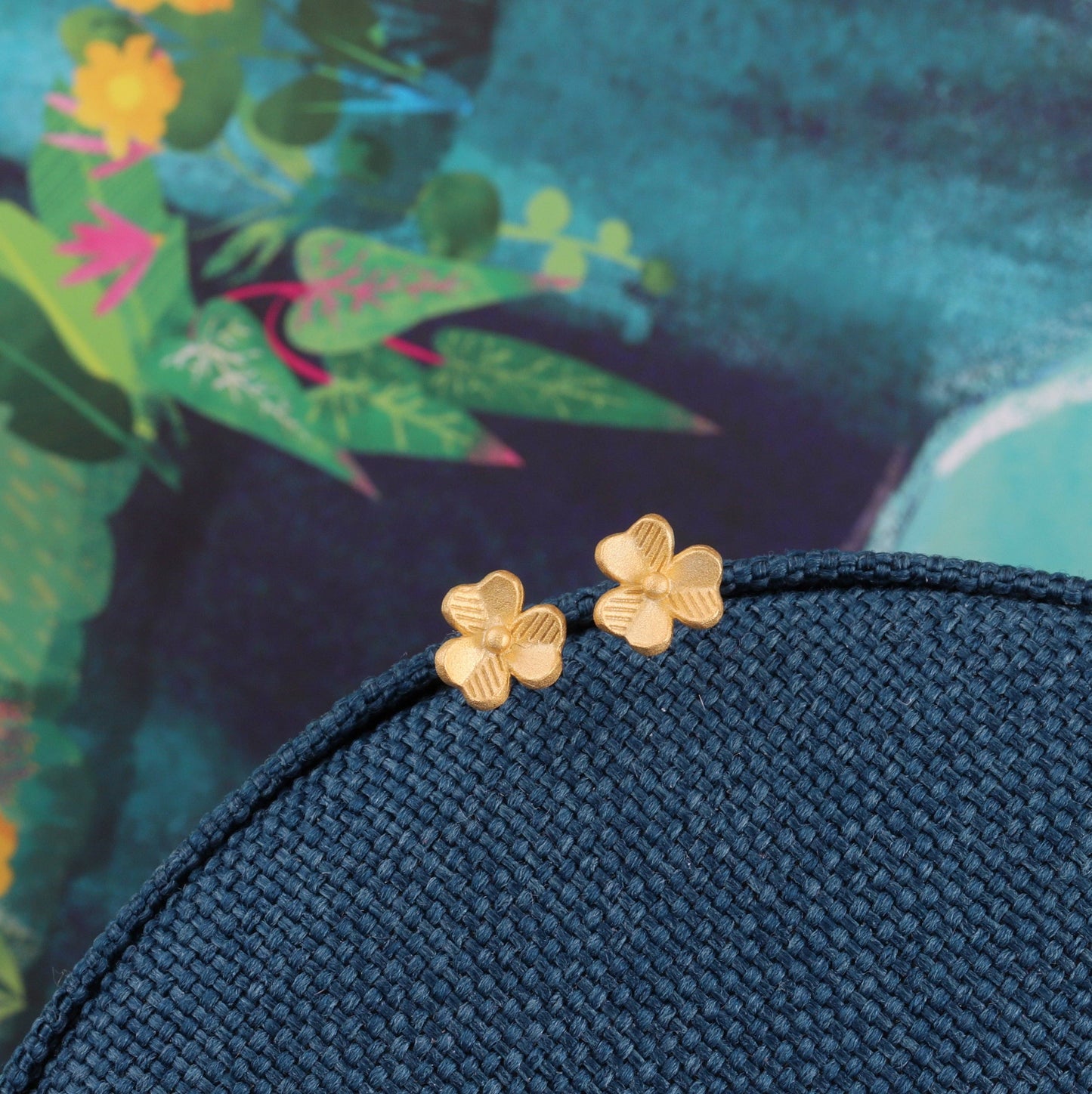 Attic Creations | Wonderful Life | Three Leaf Clover Stud Earrings Gold