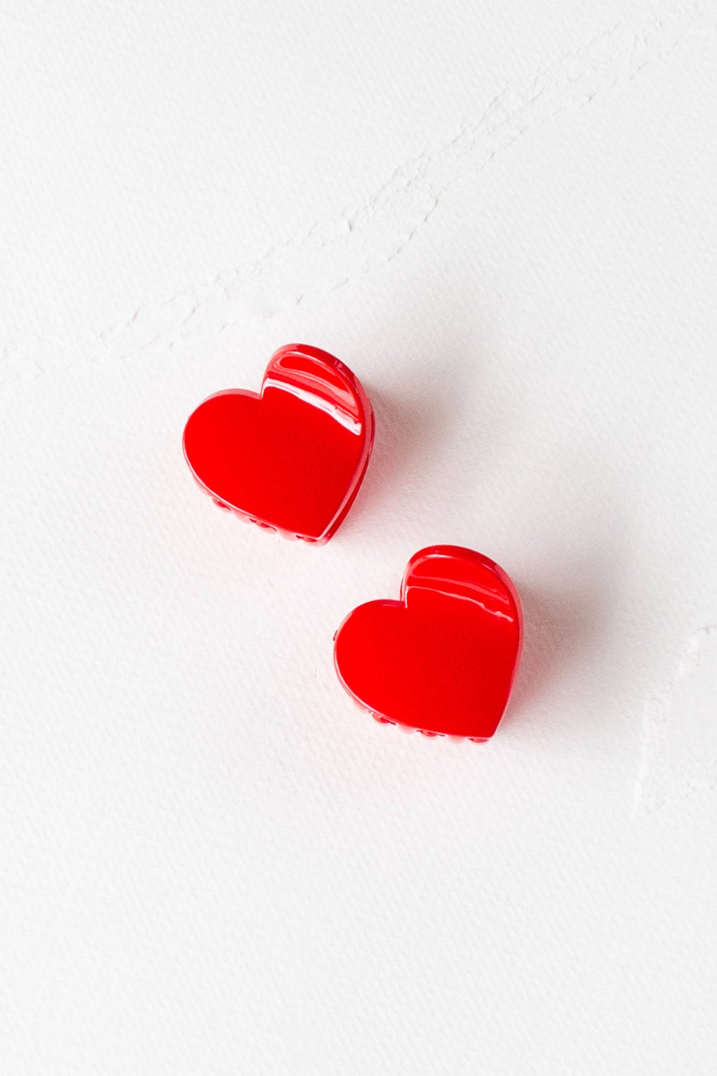 Tiepology | Glossy Candy Hearts Hair Clip Set | Hot Pink