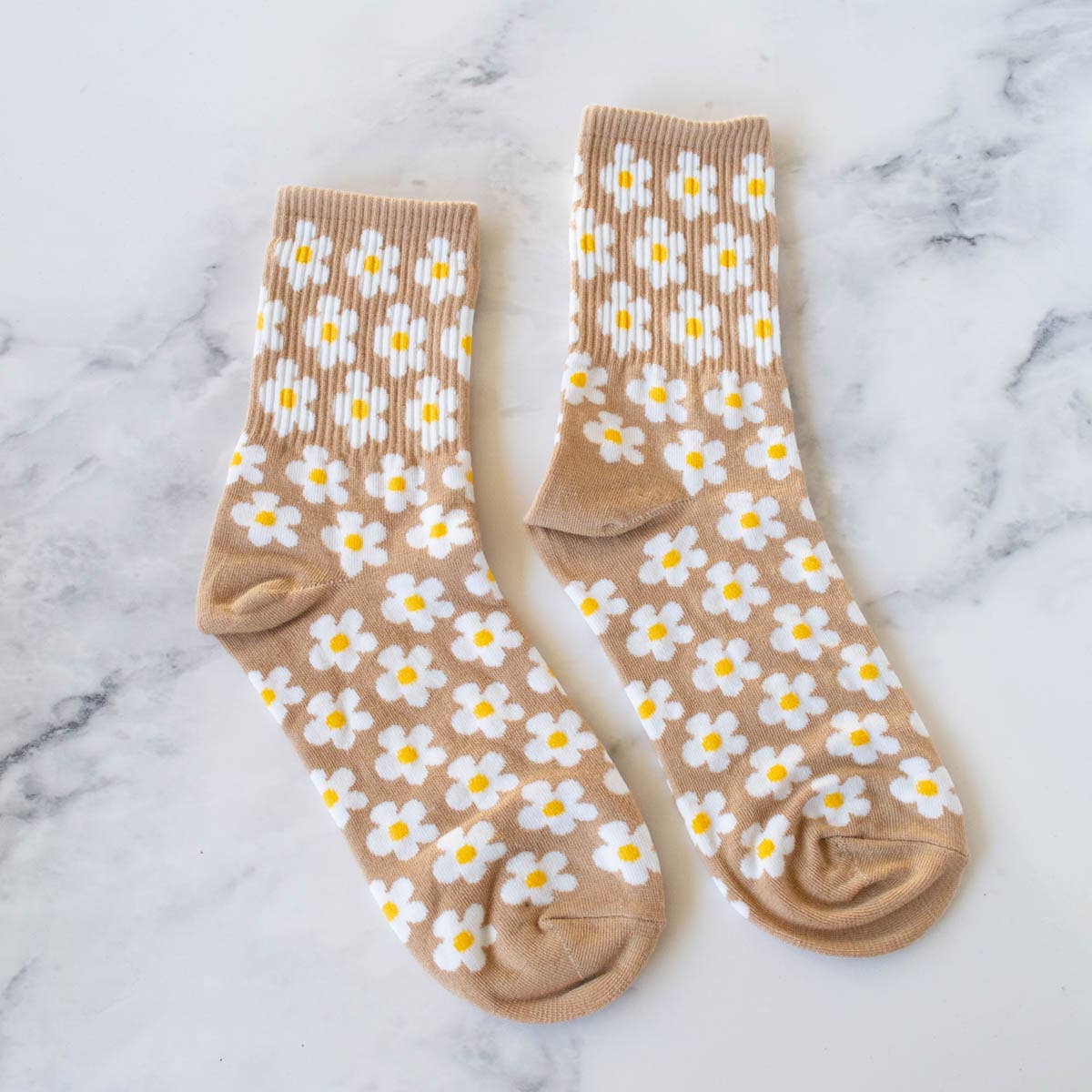 Tiepology | Full of Daisy Casual Socks | Olive
