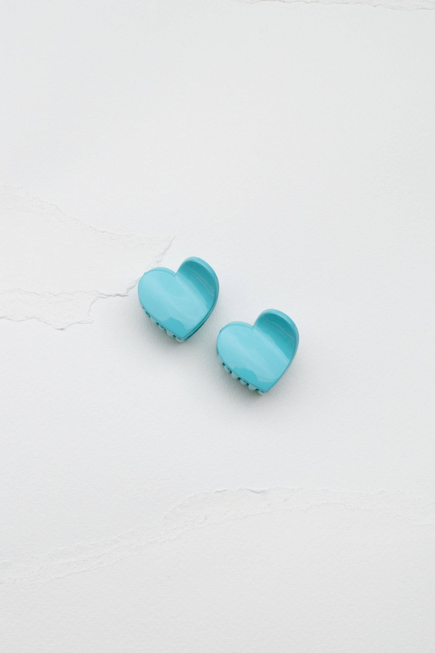Tiepology | Glossy Candy Hearts Hair Clip Set | Sky Blue