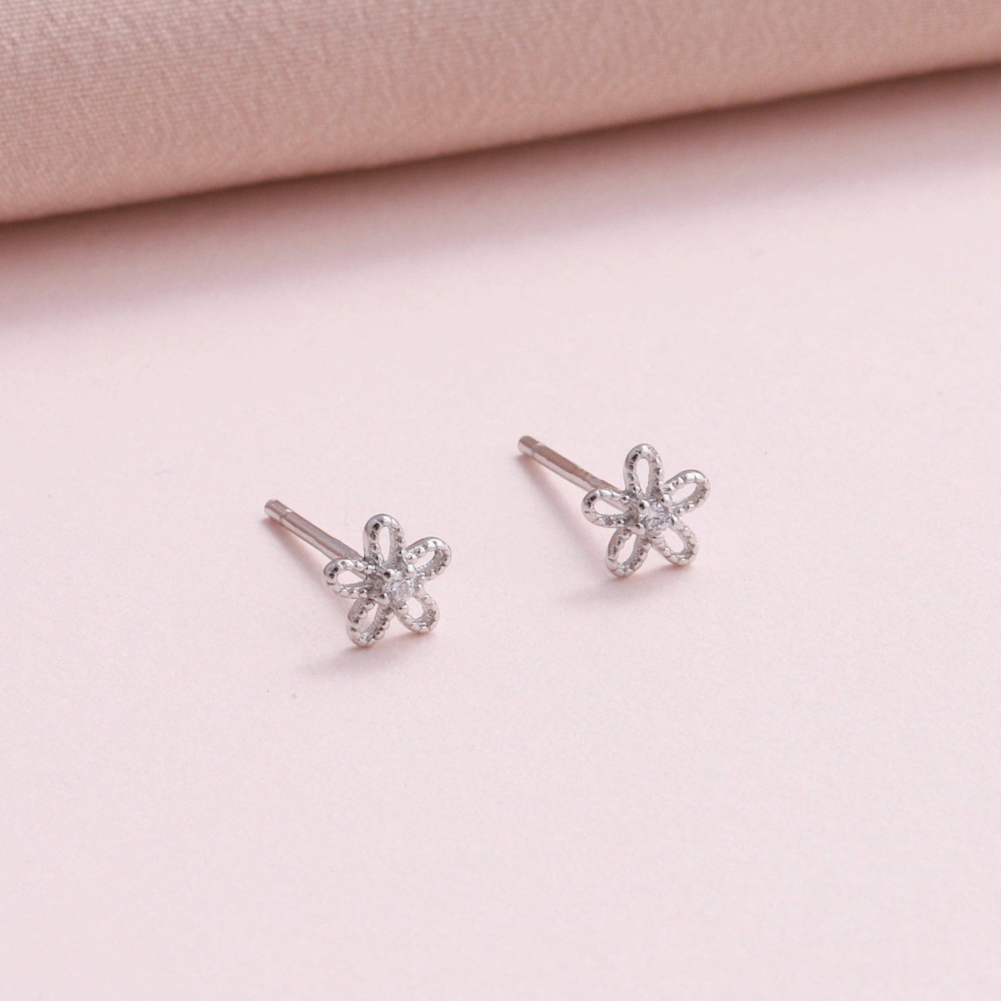 Attic Creations | Let Your Dream Blossom | Flower Stud Earrings Silver
