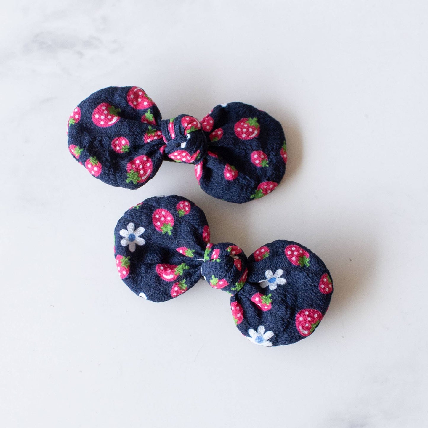 Tiepology | Strawberry Round Bow Hair Pin: Pink