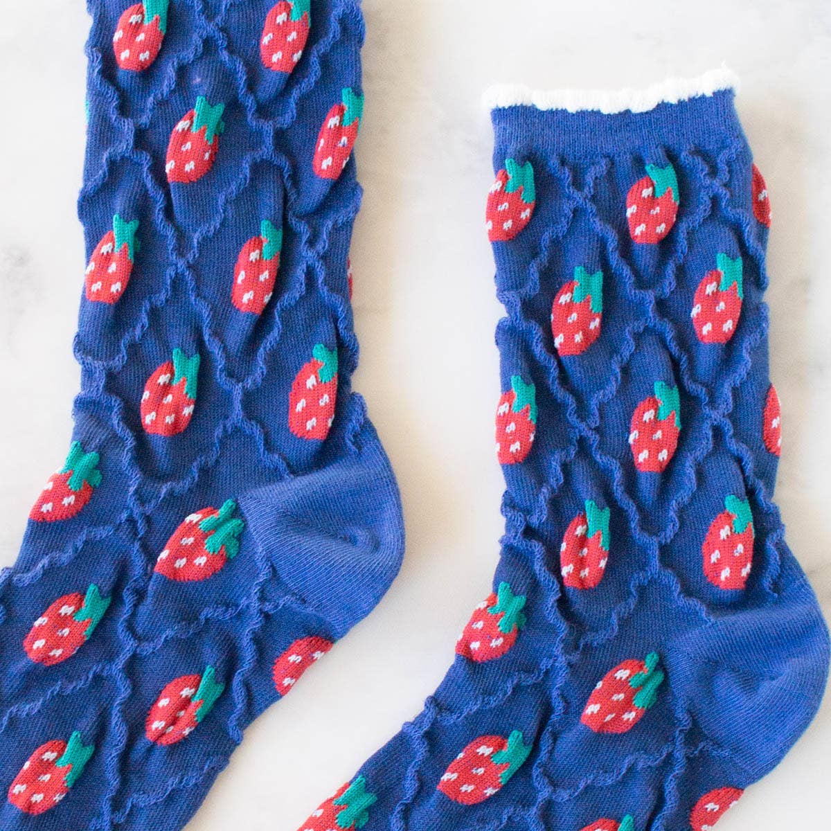 Tiepology | Retro Strawberry Casual Socks | Pink/Strawberry