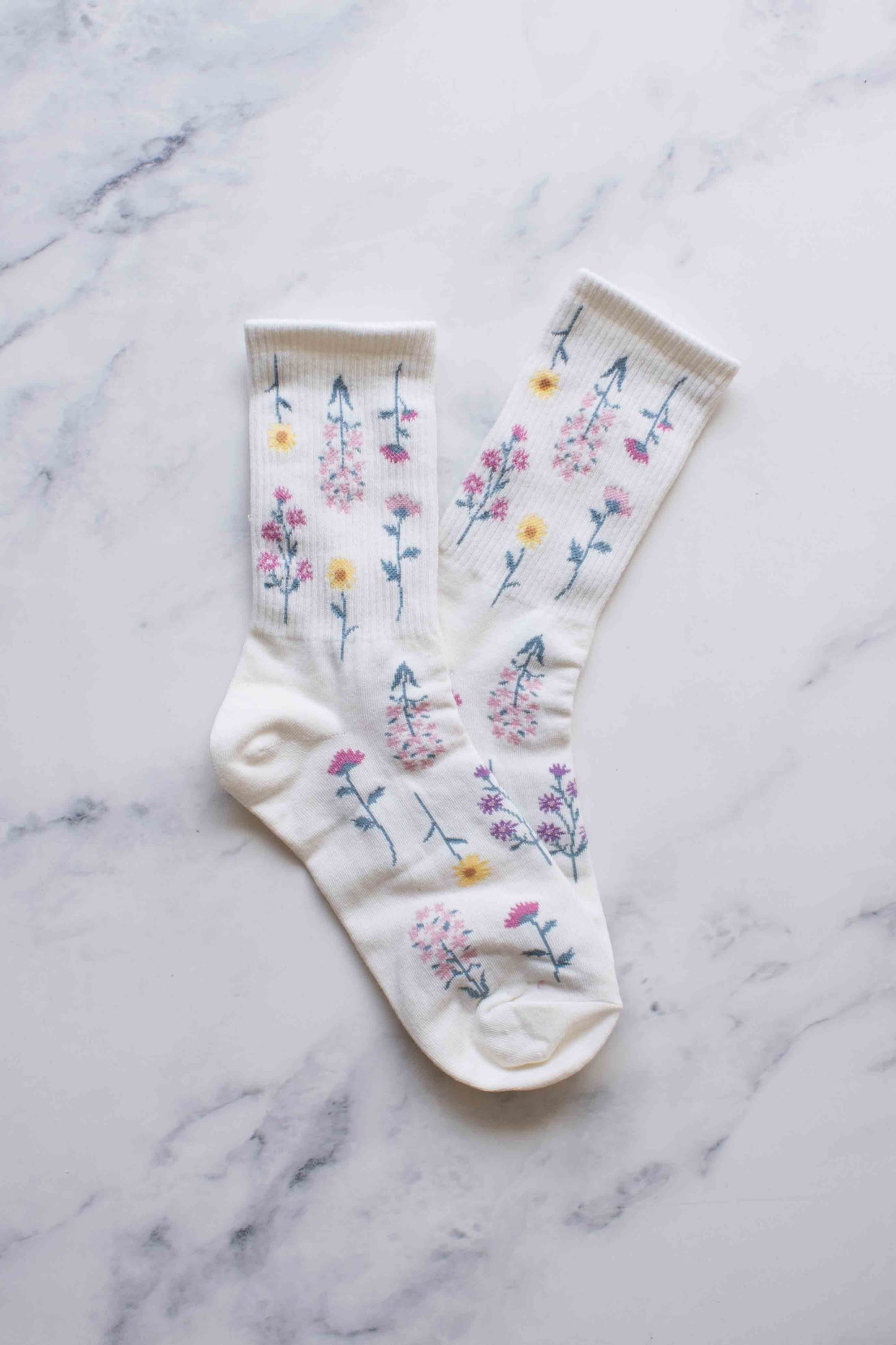 Tiepology | Women's Botanical Garden Casual Socks: Cream