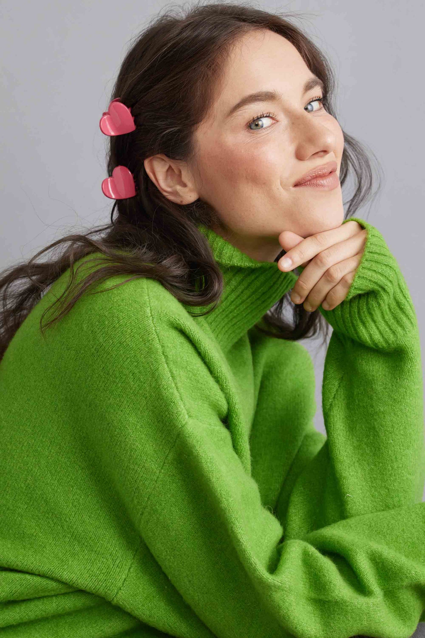 Tiepology | Glossy Candy Hearts Hair Clip Set | Hot Pink