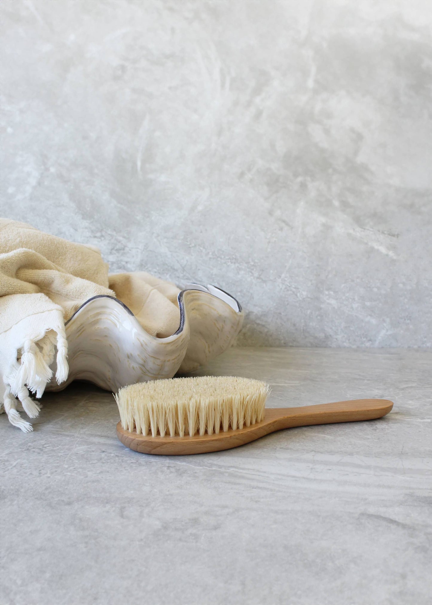 Murchison-Hume | Heales Apothecary Dry Brush